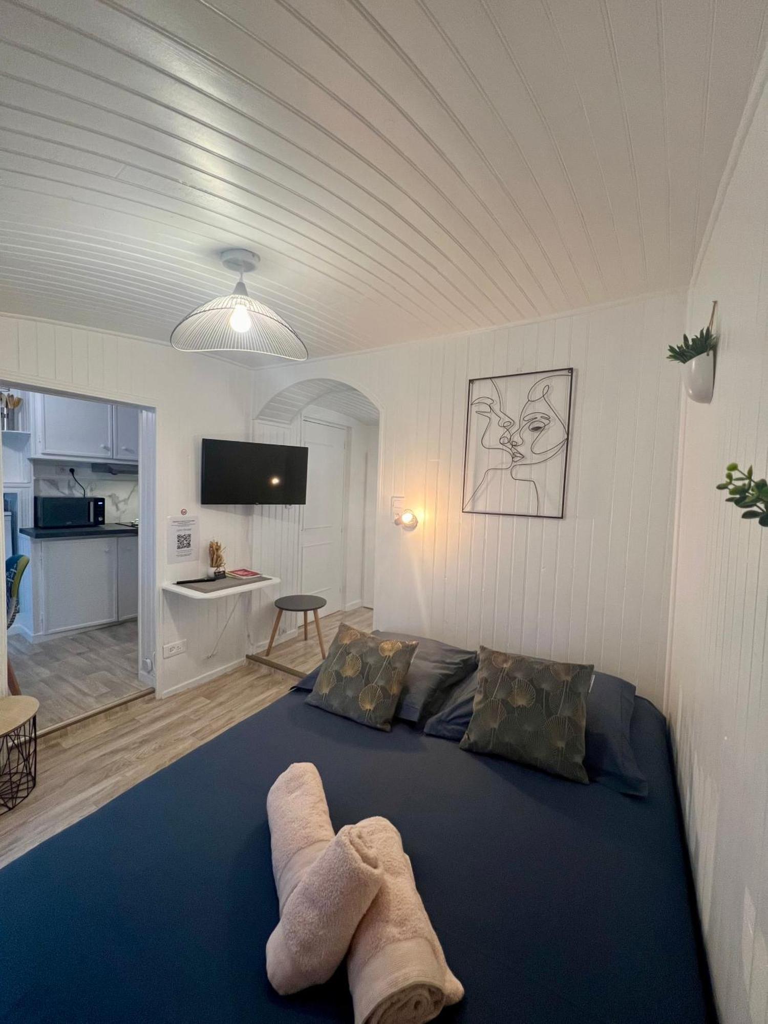 Casa Cloutiers #1, #2 & #3 - Jolis Studios - Emplacement Ideal Hyper Centre Brive Exteriör bild